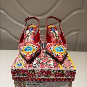 Dolce & Gabbana Women's Red Patterned Slingback Heels